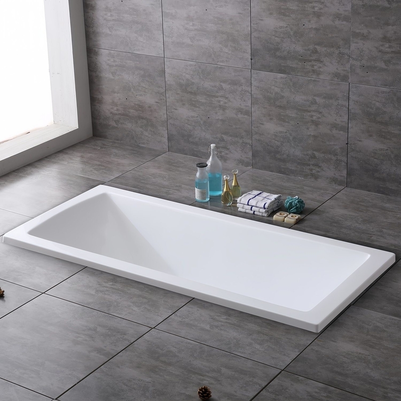 Elegant Straight Acrylic Bathtub with Built-in Function and Customized Request Option
